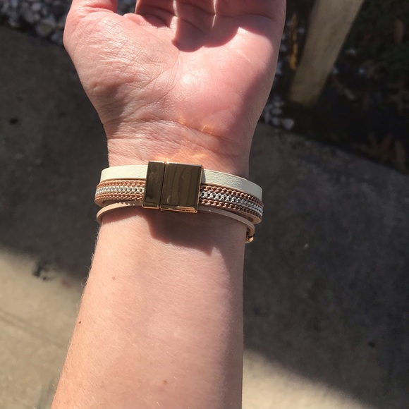 Bohemian Layered Bracelet - Picture 6 of 6